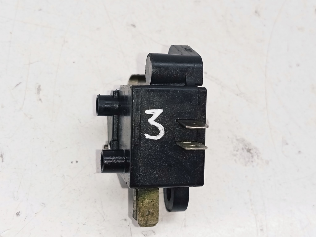 Interruptor De Luz De Freno Trasero Original Honda Para GL1800 Goldwing 2001-2005 – Pieza Genuina 35300-MCA-000