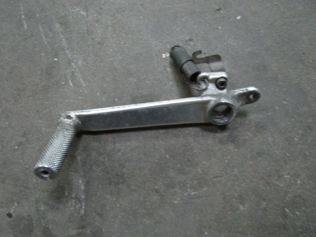 PALANCA DE FRENO TRASERO SUZUKI RF 600