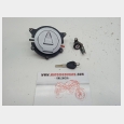 JGO. TAPON GASOLINA , CERRADURA ASIENTO Y UNA LLAVE (1) SEGUN FOTOGRAFIAS DUCATI MONSTER 796 ABS '14