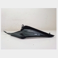 TAPA LATERAL IZQUIERDA BAJO ASIENTO (1#) ( NO DE ORIGEN ) ( REF. DE ORIGEN HONDA : 83700-MEEG-D000 ) SEGUN FOTOGRAFIAS HONDA CBR 600 RR '05/'06 (PC37) 6