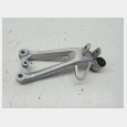 SOPORTE DEL POSAPIE TRASERO DERECHO (1) HONDA CBR 600 F4 I.E. '01/'06 (PC35) 3