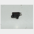 SENSOR / INTERRUPTOR DEL FRENO DELANTERO (1) SEGUN FOTOGRAFIAS HONDA VARADERO 1000 '99 (CARBURACION) (XL1000V) 1