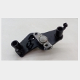 SOPORTE DEL ESTRIBO DELANTERO DERECHO (4) KAWASAKI VULCAN 500 (EN500) 2