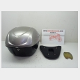 BAUL TRASERO (2#) ( OJO : SIN CERRADURAS Y SIN LLAVES ) SEGUN FOTOGRAFIAS KYMCO AGILITY CITY 125 '11/'16 (CARBURACION)