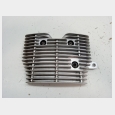 EMBELLECEDOR IZQUIERDO DEL CILINDRO DELANTERO (1#) SEGUN FOTOGRAFIAS KYMCO VENOX 250 CARBURACION 1