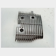 EMBELLECEDOR IZQUIERDO DEL CILINDRO DELANTERO (1#) SEGUN FOTOGRAFIAS KYMCO VENOX 250 CARBURACION 4
