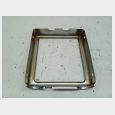 EMBELLECEDOR CROMADO DEL RADIADOR DE ACEITE (1) ( 16621-10F00-000 ) SEGUN FOTOGRAFIAS SUZUKI INTRUDER 1500 '06 (VL1500K6)(E2) 2