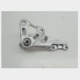 SOPORTE DEL POSAPIE DELANTERO DERECHO (2) SEGUN FOTOGRAFIAS SUZUKI GSX-R 600 '97/'00 SRAD 4