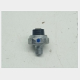 SENSOR DE PRESION ACEITE (1) SEGUN FOTOGRAFIAS SUZUKI GSX-R 750 '96/'99 SRAD 6