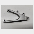SOPORTE DEL POSAPIE DELANTERO IZQUIERDO (2) YAMAHA R1 '04/'06 (YZF R1 '04/'06 5VY) 1