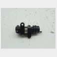 SENSOR / INTERRUPTOR DE FRENO DELANTERO (1) SEGUN FOTOGRAFIAS YAMAHA GTS 1000 '93/'99 6